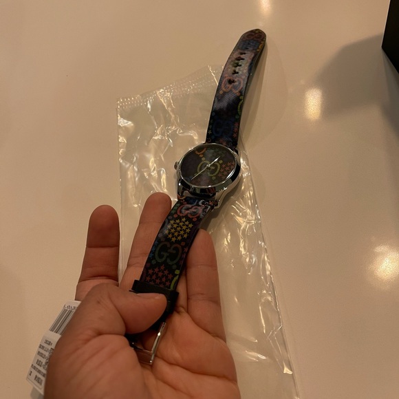 GUCCI Psychedelic G-Timeless Watch 38mm Unisex - Picture 14 of 14